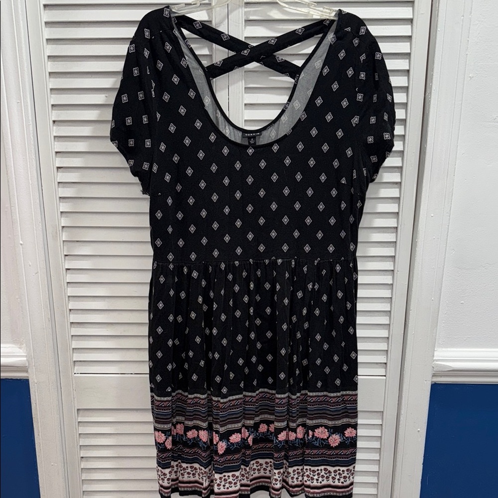 Torrid Black and Pink Patterned Backless Dress